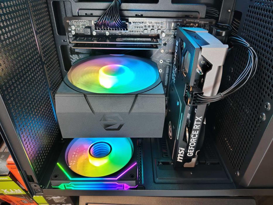 DO GIER RGB Ryzen 7 5700X RTX 5060 16GB_SSD 1TB_DLSS4 GW_36M WIN11