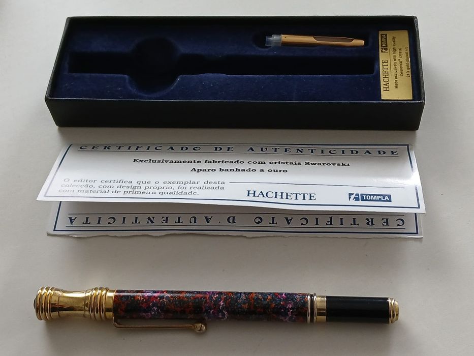 Caneta de tinta permanente da Hachette Tompla