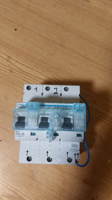Wyłącznik nadprądowy SLS E50