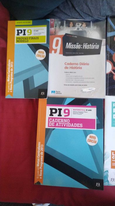 Vendo livros escolares - 9.º ano