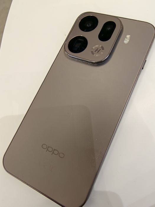 OPPO Find X9 Pro + Conversor