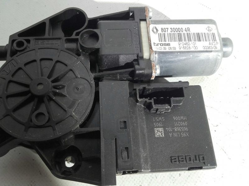 Motor vidro frente direito RENAULT Megane III (BZ0_)