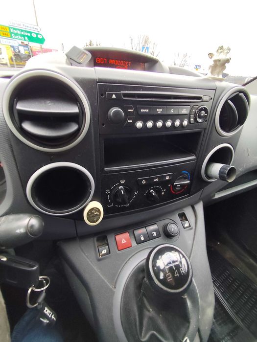 Citroen Berlingo • 2010 • 3 osobowy • przedłużany