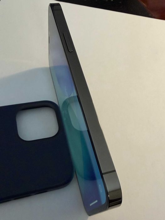 Iphone 12 Pro 256 GB idealny z oryginalnym silikonowym etui apple