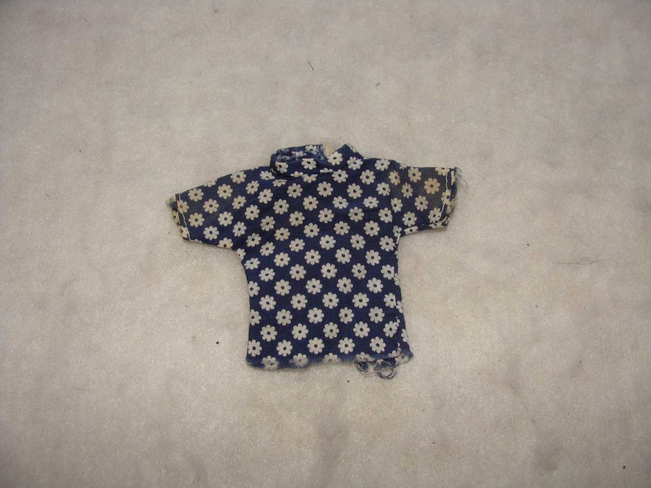 Camisola Azul com Flores para Boneca