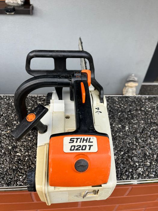 Piła spalinowa Stihl MS 211 ( 180 , 260 )