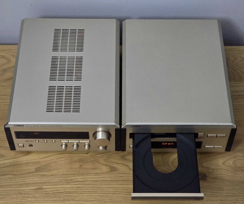 Yamaha PianoCraft RX-E100 + CDX-E100 Amplituner z odtwarzaczem CD