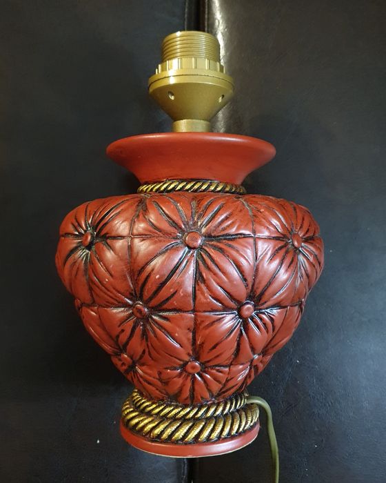 Lampa ceramiczna czerwona 26 cm