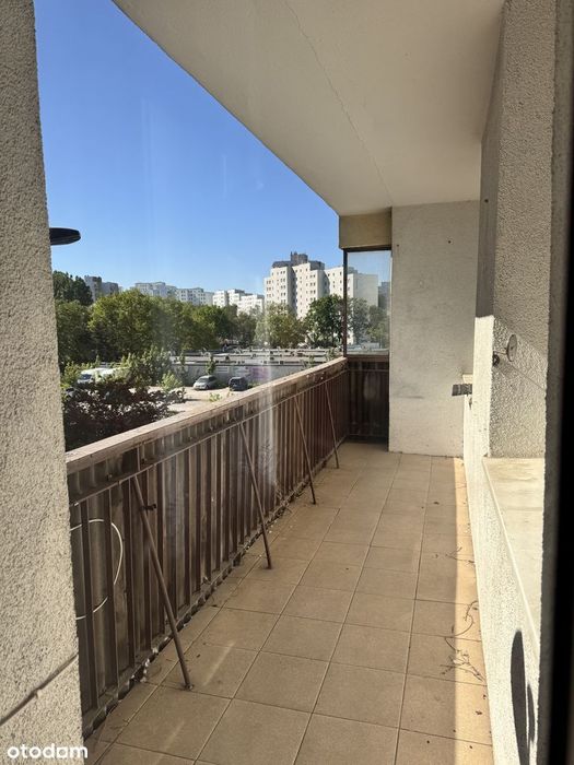 Mieszkanie przy stacji metra z balkonem, parking