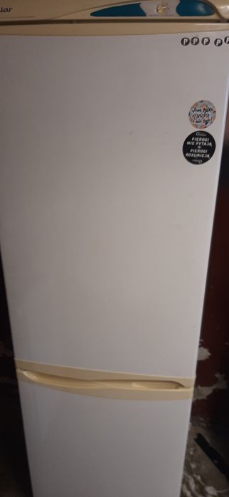 Lodówka Polar 186