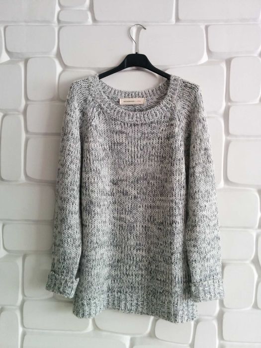 RESERVED damski sweter z kokardkami na plecach