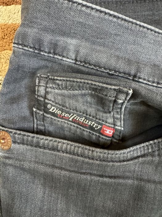 Продам джинсы Diesel