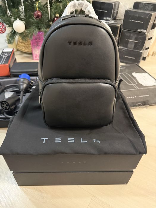 Рюкзак Tesla новий оригінал