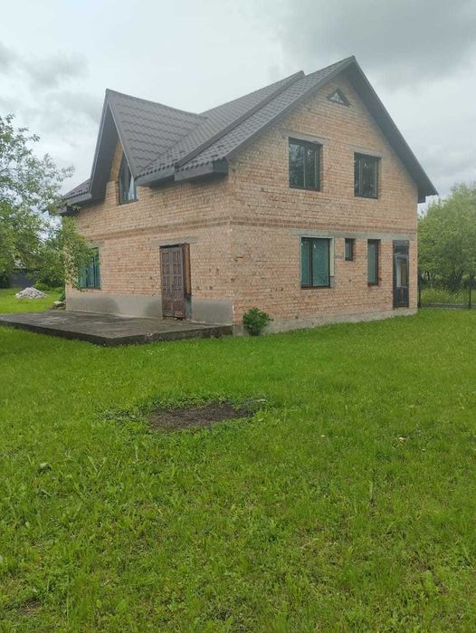 Сонячна ділянка + просторий будинок у місті Косів | 2500 м² землі