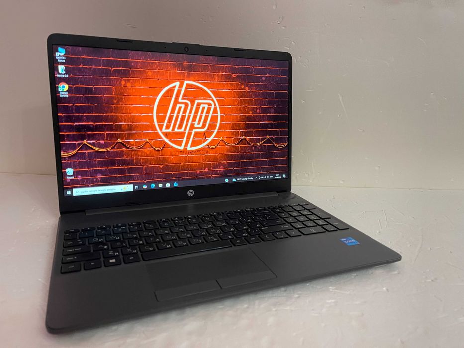 Игровой СВЕЖАК!!  HP 250 G8 / Core i5 1135G7  11" покол / 16 RAM / + Видео (4 ГБ) + ГАРАНТИЯ!