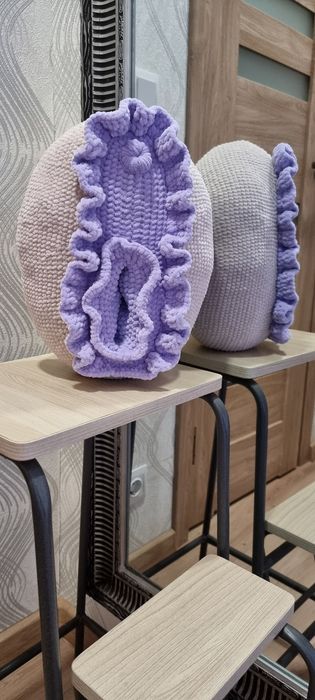 Подушка-сувенир для взрослых,pussy pillow,подарки 18+,подушка для него