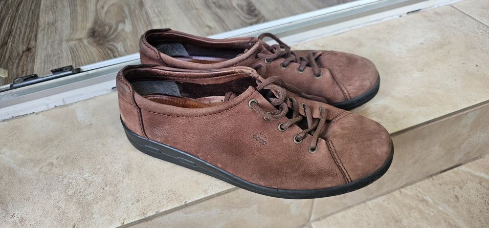 ECCO damskie buty skórzane rozmiar 40 wkładka 25,5cm