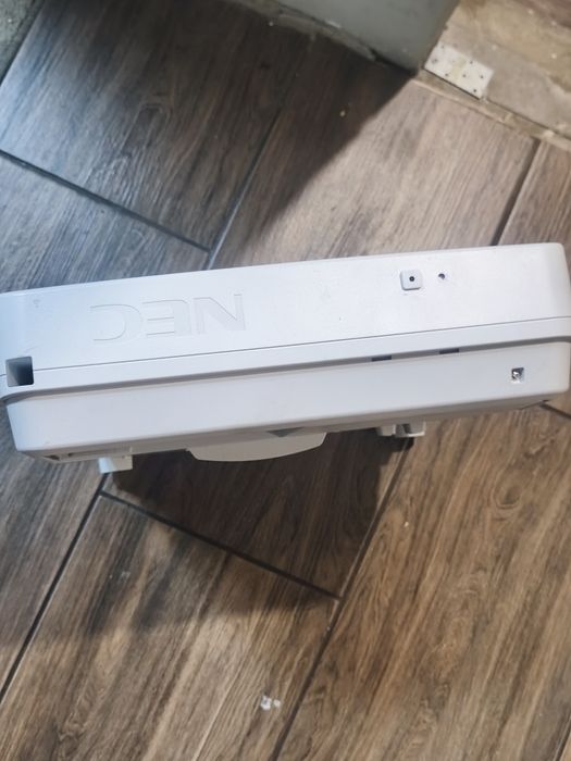 Projektor NEC okazja