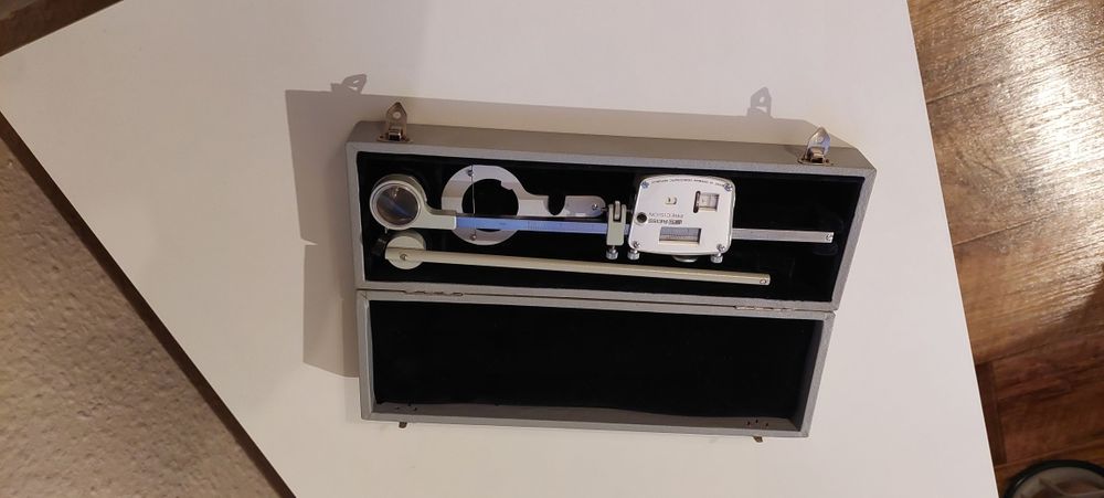 planimetr polarny kompensacyjny Reiss Precision 3005
