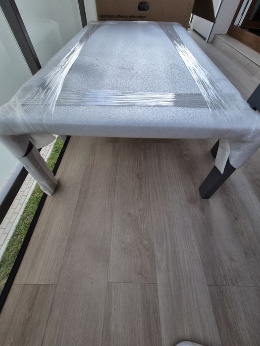 Stolik na taras nowy