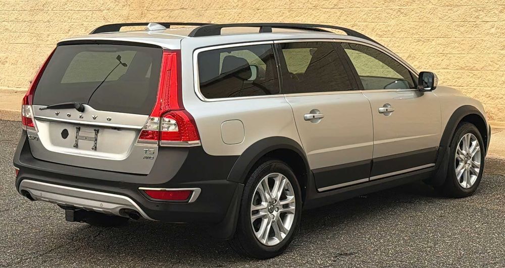 Volvo XC70 T5 Premier      2016