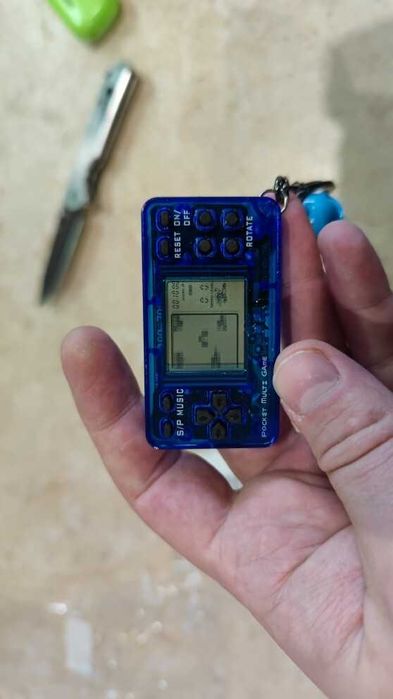 SALDOS: Mini máquina de jogos porta chaves -horizontal-