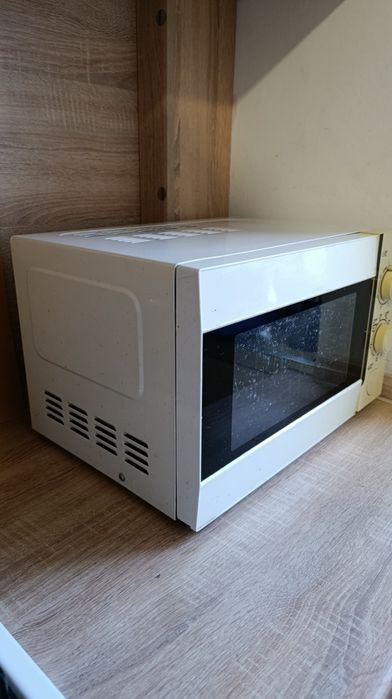 Микроволновая печь микроволновка Saturn