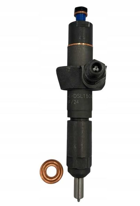 URSUS C-360 WTRYSKIWACZ paliwa kompletny wtryskiwacze  KPL. 4 SZT.