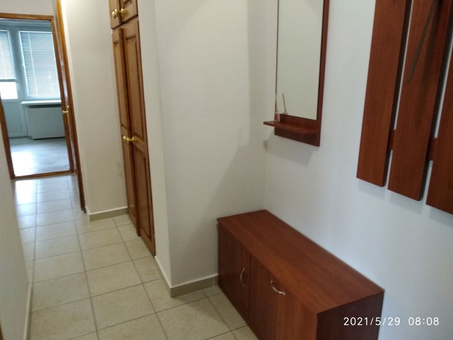 2-х кім. квартира  в  Берегово Вільно З  25-2 ЖОВТНЯ