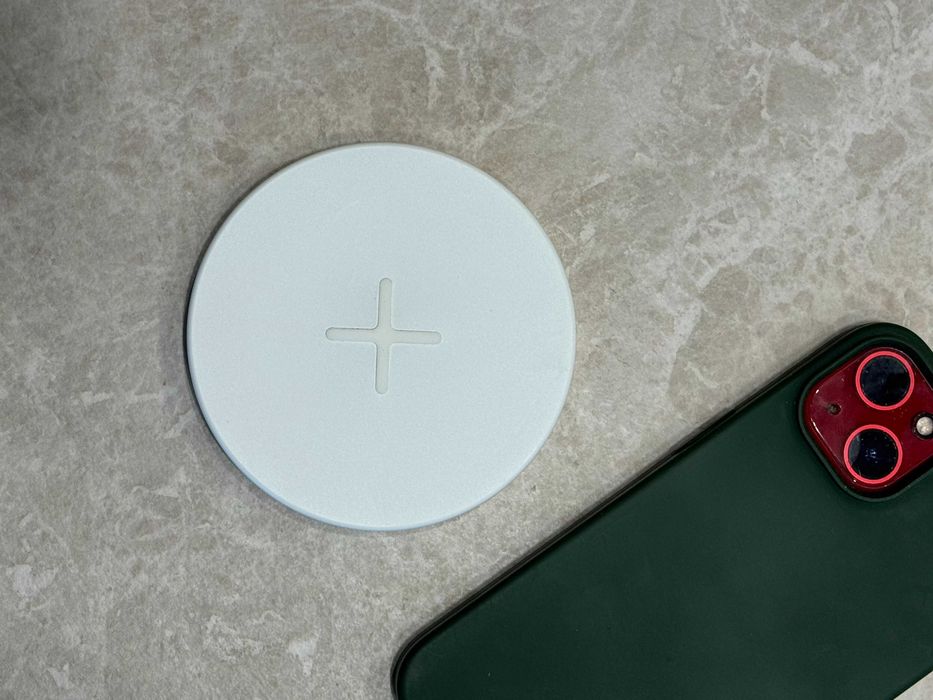 IKEA LIVBOJ Ładowarka indukcyjna, biały