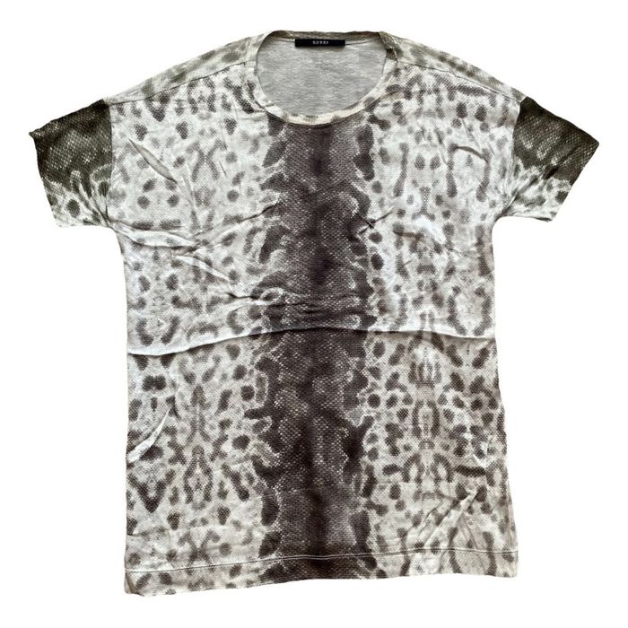 Szary jedwabny t-shirt w wzór węża