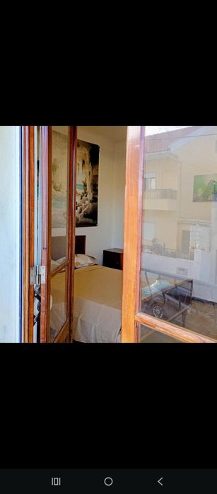 alugo quarto grande casal arrendar em sao joao da talha perto aeroporto lisboa entrada imediata