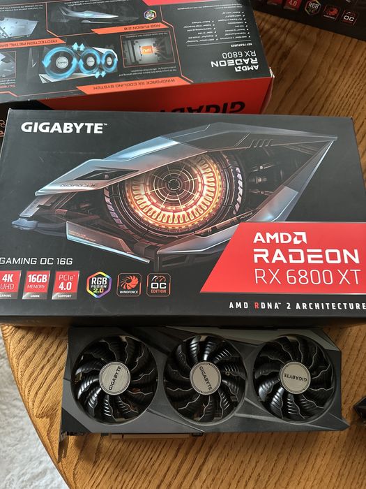 Karta graficzna GIGABYTE AMD RADEON RX6800XT 16GB