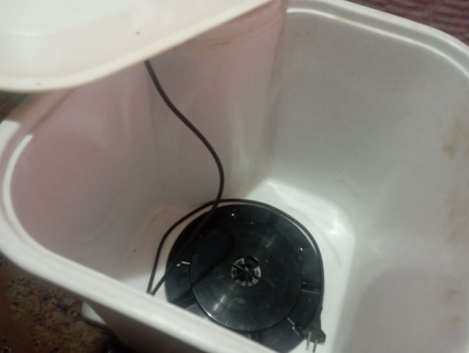 Продам машинку пральну