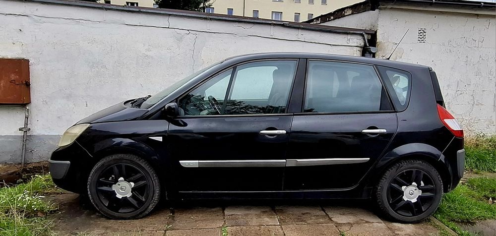 Samochód renault Scenic pojemn 1,5 DCI