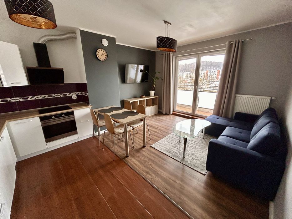 Na wynajem mieszkanie Reda z miejscem w hali garażowej