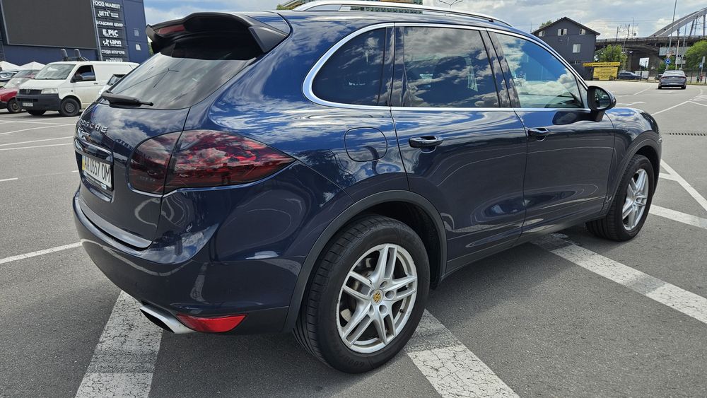 Porsche Cayenne 2011 VIN WP1ZZZ92ZBLA35164 фото оголошення 5 з 24