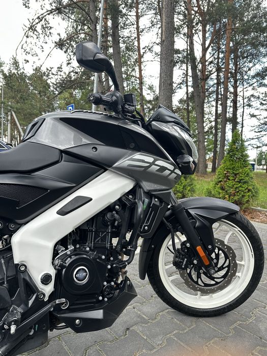 pulsar ns200 bajaj