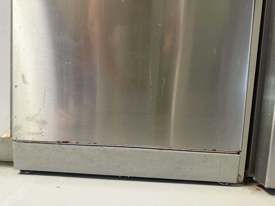 Vendo Máquina de Lavar loiça Siemens com avaria na água quente