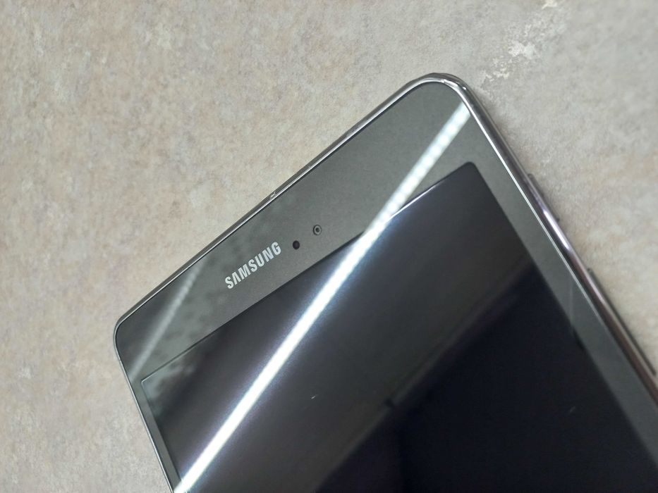 Планшет Samsung 8”! Оригінал у відмінному стані!