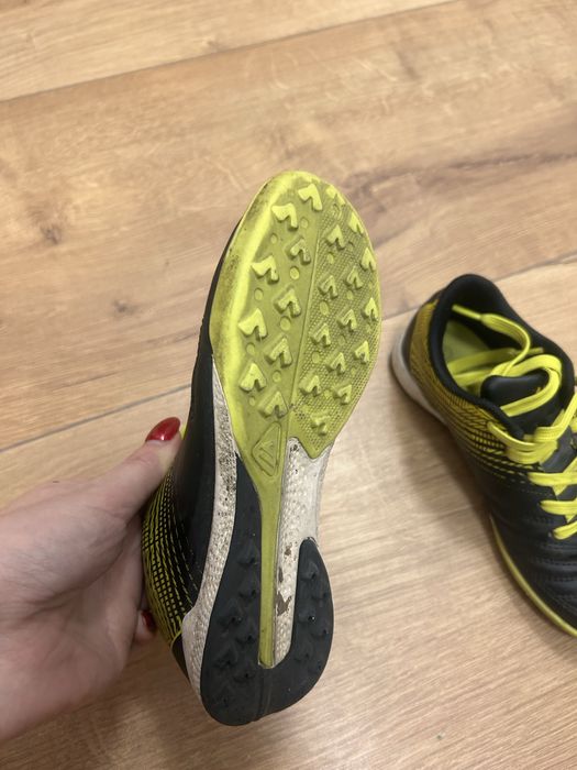 Buty pilkarskie chlopiece 31