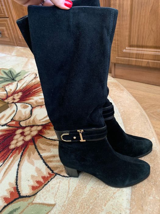 Чоботи жіночі зимові замшеві.