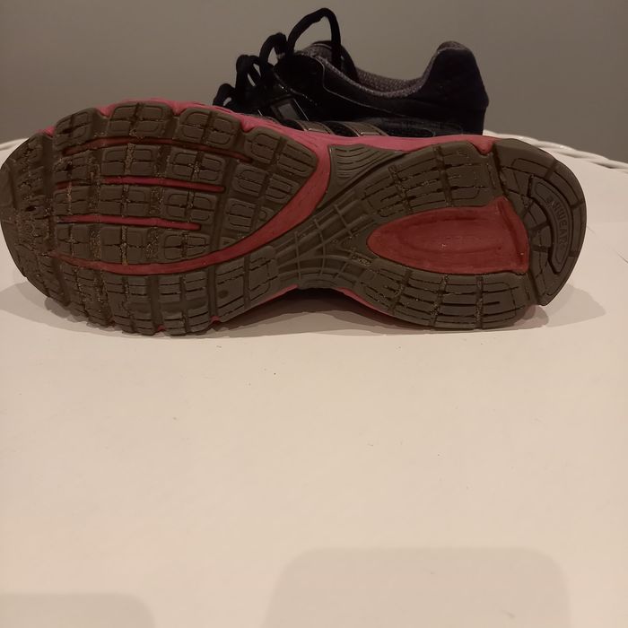 Sprzedam adidasy damskie