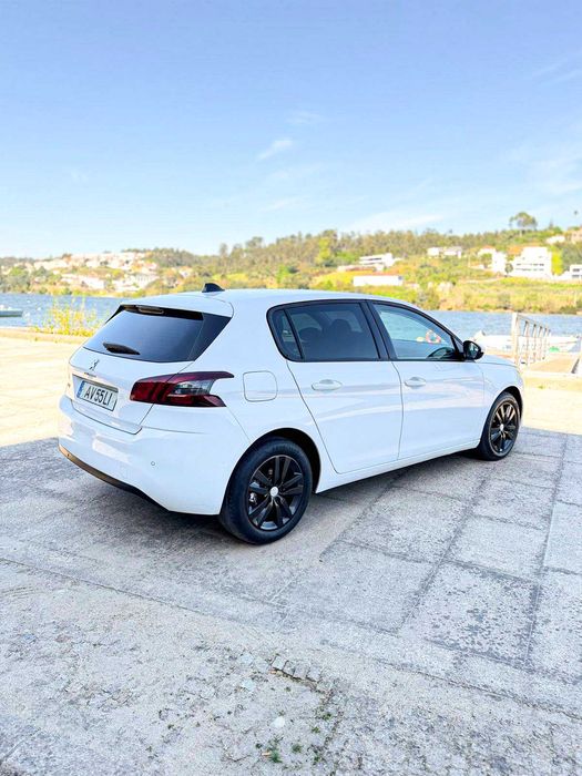 PEUGEOT 308 Moderno e Economímico * Desde 147€ por mês*