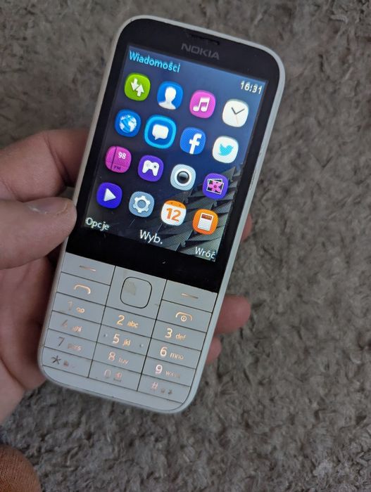Nokia 220 sprawna.