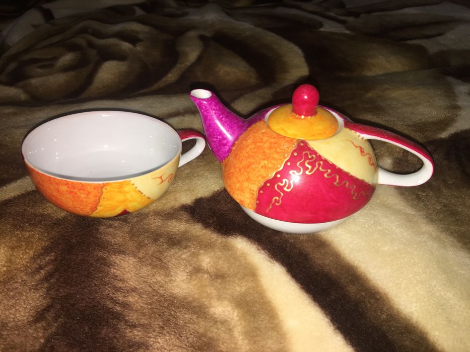 Новый заварник с чашкой