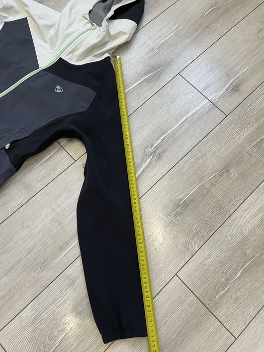 Жіноча лижна куртка штормовка Ziener neila