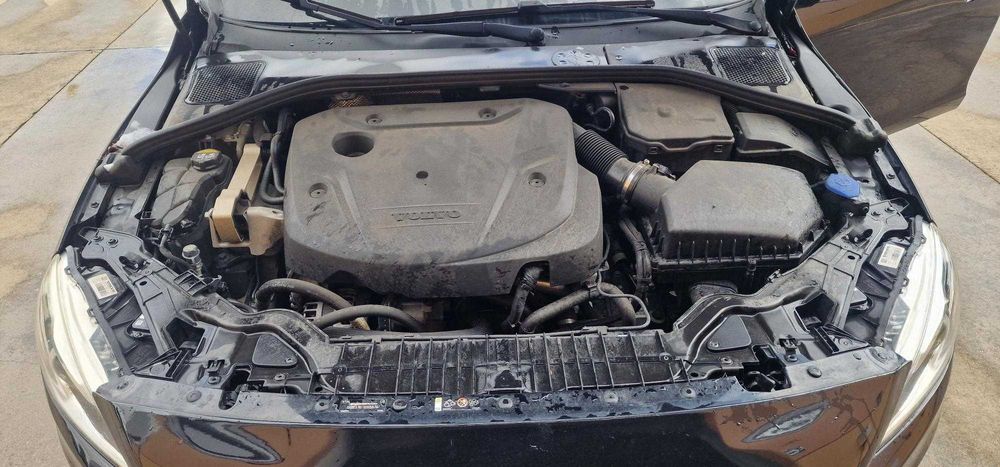 VOLVO V60 2018 2.0 150cv