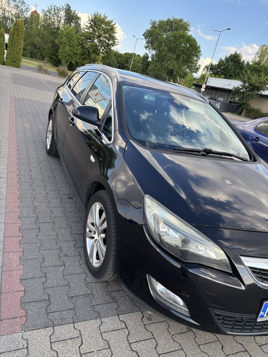 Opel Astra J 2011r
