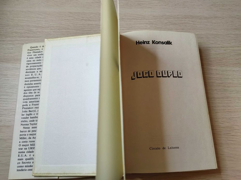 Livro "Jogo Duplo" de Heinz Konsalik